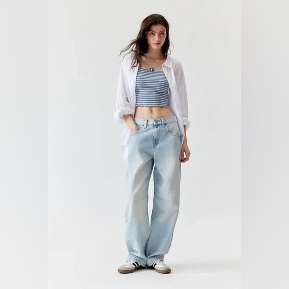 BDG Urban Outfitters Light Blue Women's Sz 26 High Rise Baggy Barrel Jeans